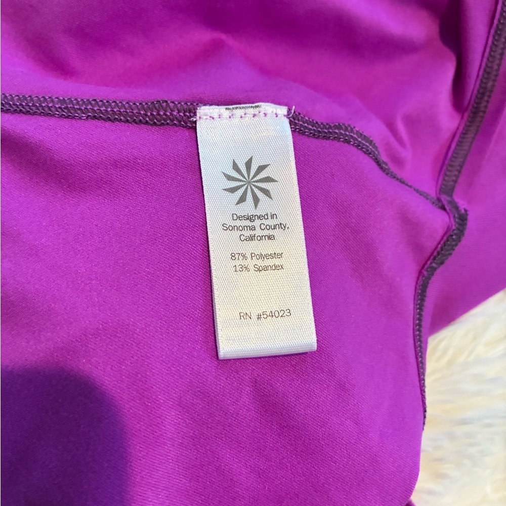 Athleta Women's Fuchsia Long Sleeve Top - Picture 5 of 5